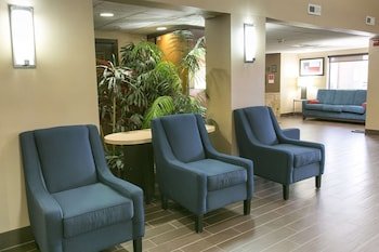 Comfort Suites NW Lakeline