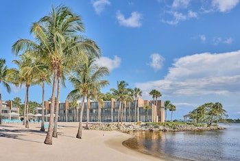 Sandpiper Bay Resort