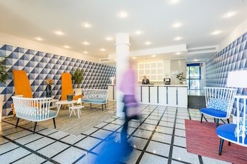 Terrace Mar Suite Hotel