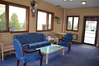 Hyannis Host Inn