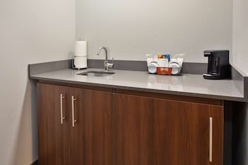 Hampton Inn & Suites Tampa-East