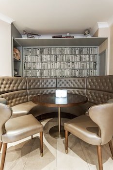 Wilton Hotel