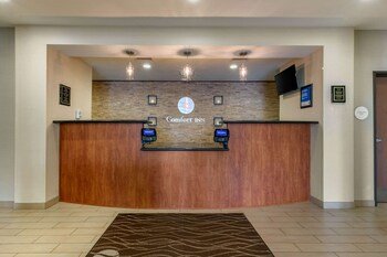 Comfort Inn & Suites Marion I-57