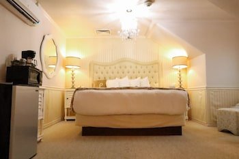 The Lodge Resort & Spa