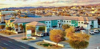 Island Suites - Lake Havasu