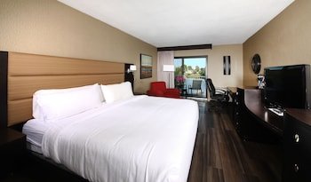 Holiday Inn Peterborough Waterfront