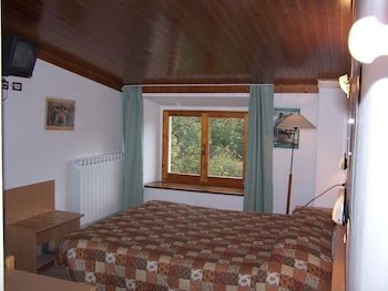 Hotel Ai 4 Camosci