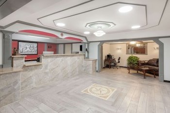 Super 8 by Wyndham Kingsville