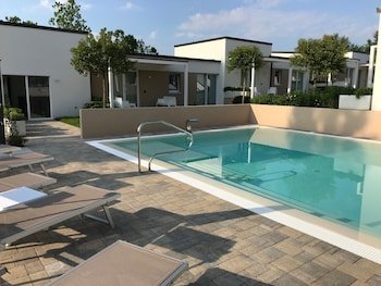 Aurora ApartHotel