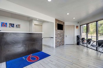 Motel 6 Anderson - Redding Airport