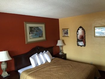 Budget Inn St. Petersburg
