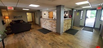 Cottonwood Inn and Conference Center
