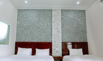 Ngoc Bach Hotel