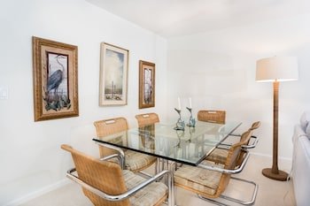 Kings Crown Condominiums