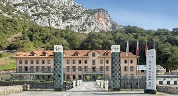 Hotel Balneario de la Hermida