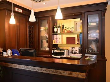 Amadis Bella Hotel & Restaurant