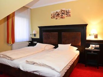 Amadis Bella Hotel & Restaurant