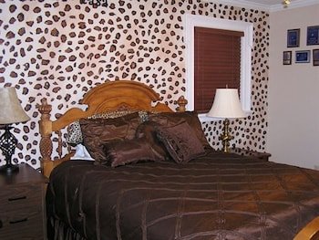 Shalom House Bed & Breakfast