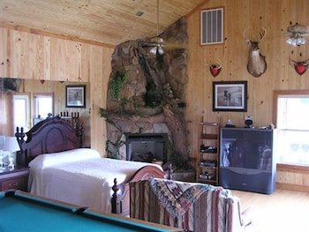 Shalom House Bed & Breakfast