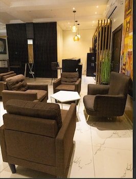 Airport West Hotel