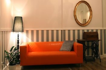 Blooms Boutique Hostel Inn & Apartments