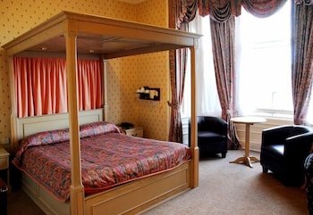 The Kveldsro Hotel