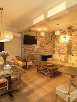 Kamares Villas Boutique Hotel
