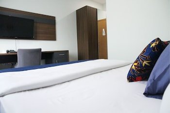 Euro Homes Hotel