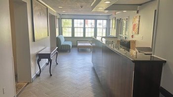 Super 8 by Wyndham Syracuse East