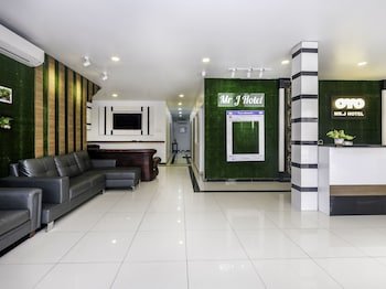 OYO 718 Mr J Hotel Wakaf Che Yeh 1