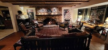 Lily Creek Lodge