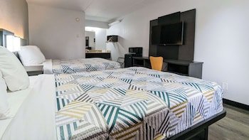 Motel 6 Nashua South