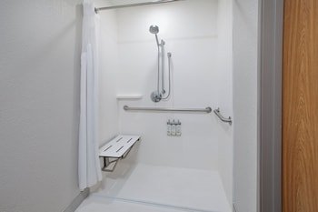 Holiday Inn Express Tuscola