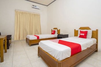 Hotel Pelangi Harapan by OYO Rooms