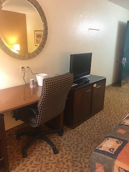 A Victory Hotel - Southfield