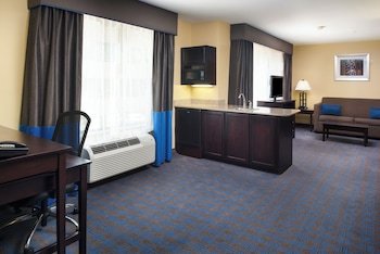 Holiday Inn Express & Suites West Monroe