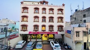 Muskan Palace