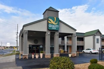 Quality Inn Calhoun