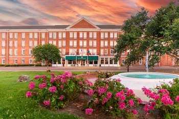 Natchez Grand Hotel & Suites