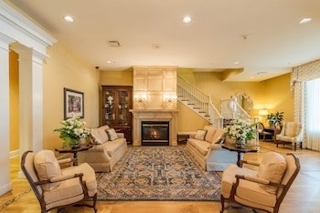 Natchez Grand Hotel & Suites
