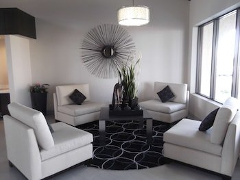 DoubleTree Suites by Hilton Hotel Tucson Airport