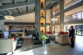 DoubleTree Suites by Hilton Hotel Tucson Airport