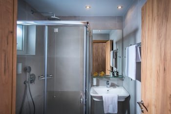 Mistral Mare Hotel