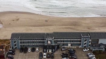 Sandcastle Beachfront Motel