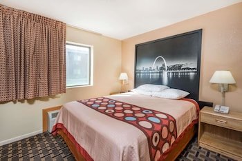 Super 8 by Wyndham Lebanon
