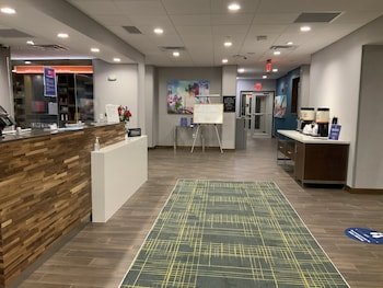 Hampton Inn & Suites Canal Winchester