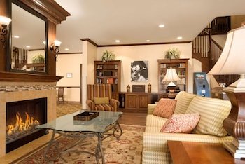 Country Inn & Suites by Radisson, Minot, ND