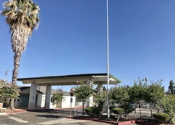 Sunrise Inn
