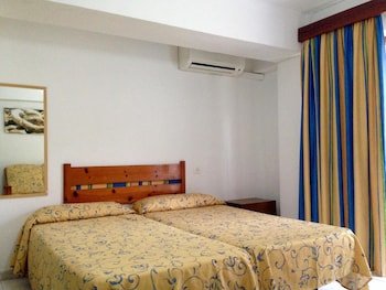 Llevant Apartments