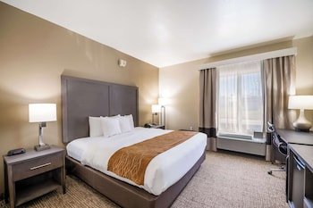 Quality Inn & Suites